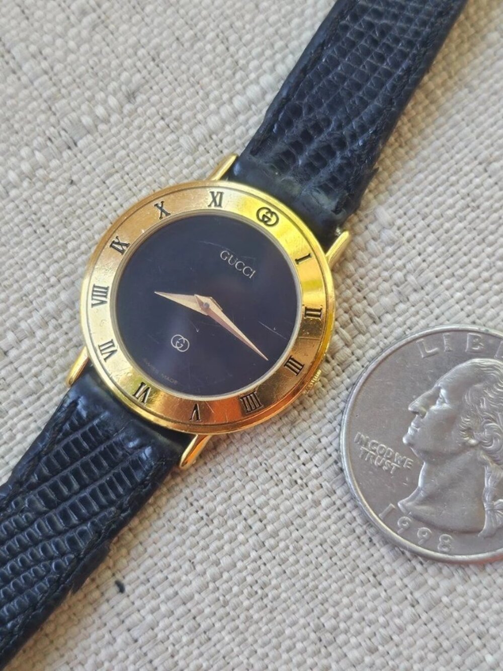 Vintage Gucci Women Wristwatch Gold Tone Case Swiss Made Analog Watch Auth - Picture 8 of 12